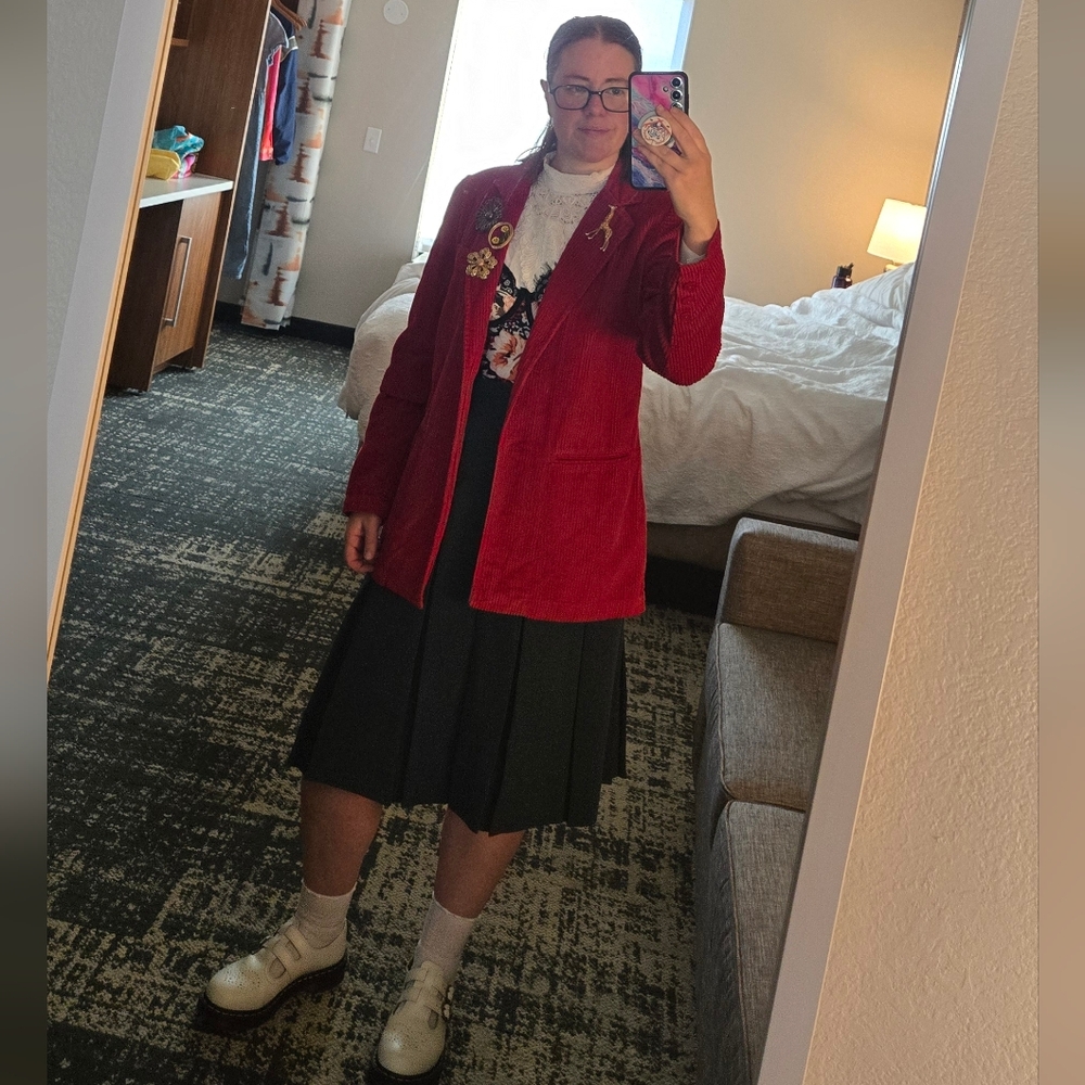 Meet your Posher, Julie